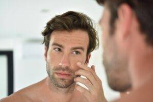 Secrets for the men to look young even in their forties